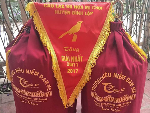 Chúc mừng nghệ nhân đạt giải Nhất tại Lạng Sơn.